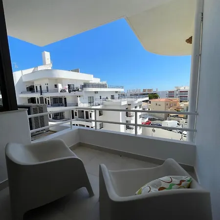 350m From Olhos D'agua Apartment